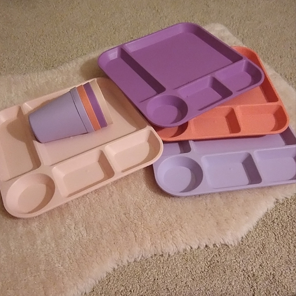 Melamine Multi-Color School Cafeteria Lunch Divided Trays Set Of 4